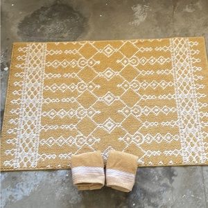 Threshold bath rug and towels